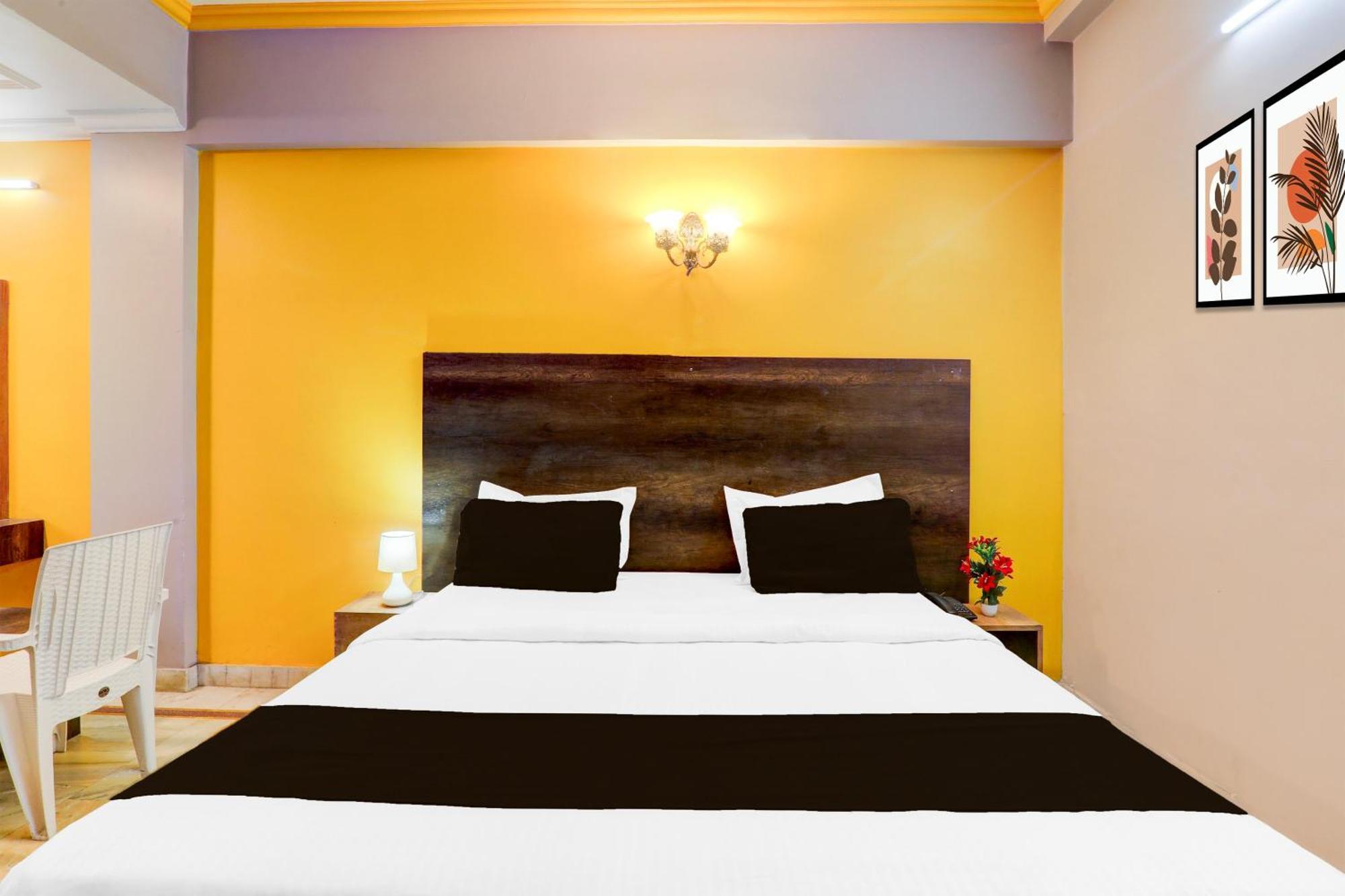 Super Hotel O Insaf Nagar Munshipuliya Formerly Vibrant Chinhat المظهر الخارجي الصورة