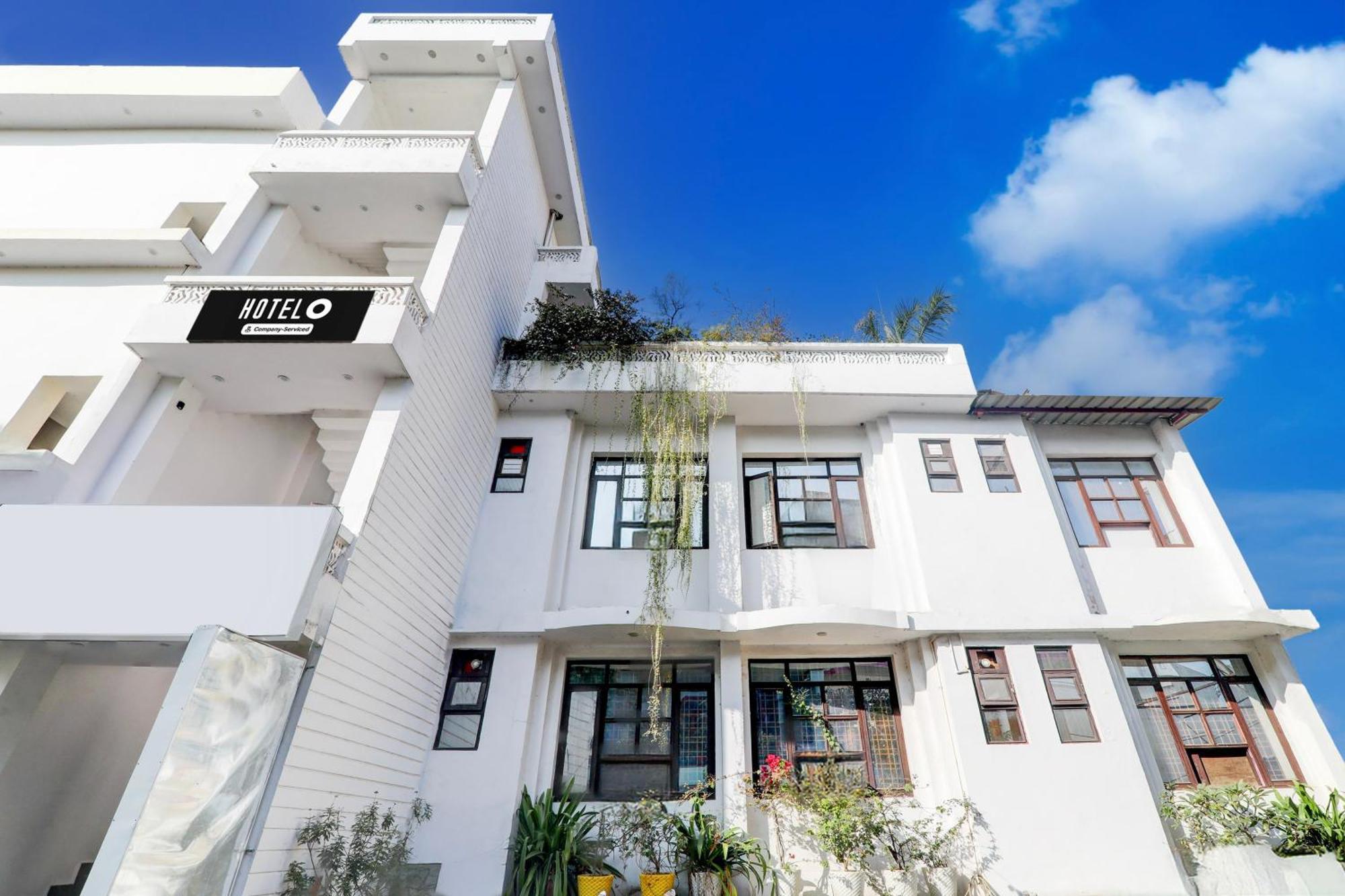 Super Hotel O Insaf Nagar Munshipuliya Formerly Vibrant Chinhat المظهر الخارجي الصورة