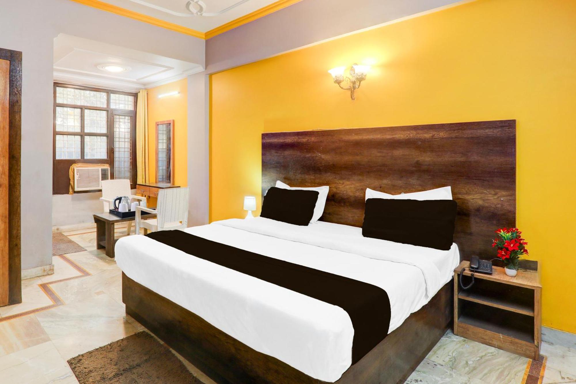 Super Hotel O Insaf Nagar Munshipuliya Formerly Vibrant Chinhat المظهر الخارجي الصورة